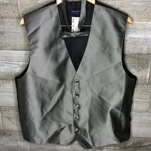 Mel Howard New York NWT mens large vest and bowtie set $125 value